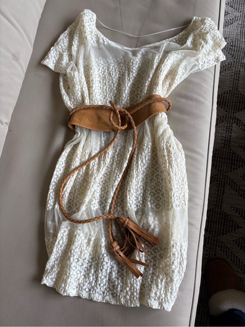 Ivory lace sheer tunic! (Belt not included)